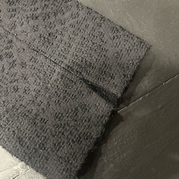 Eileen Fisher Black 100% Wool Lightweight Coat With 100% Silk Lining - Picture 6 of 8